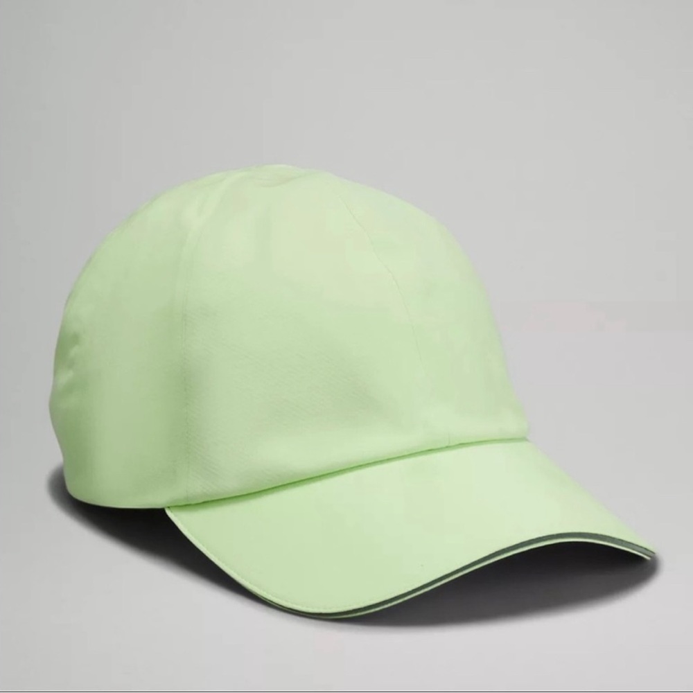 Lululemon Fast and Free Run Hat W in scream green